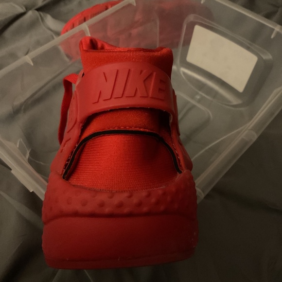 Red Nike huaraches - Picture 3 of 4